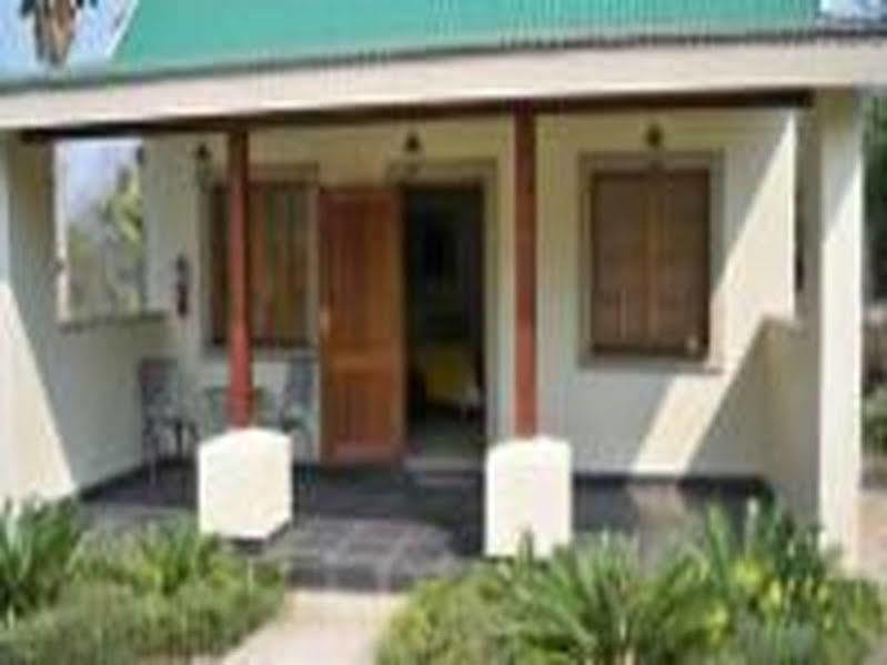 Country Lane Lodge White River Esterno foto